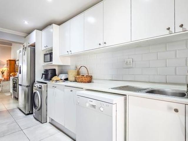 4 Bedroom House in Wellington Central