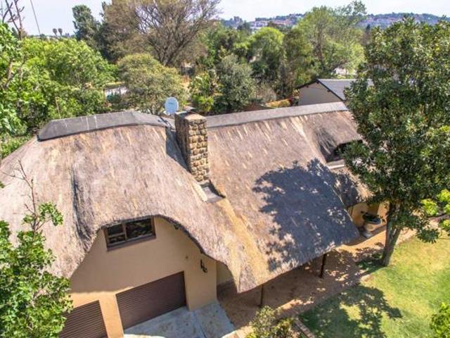 4 Bedroom House in Weltevreden Park