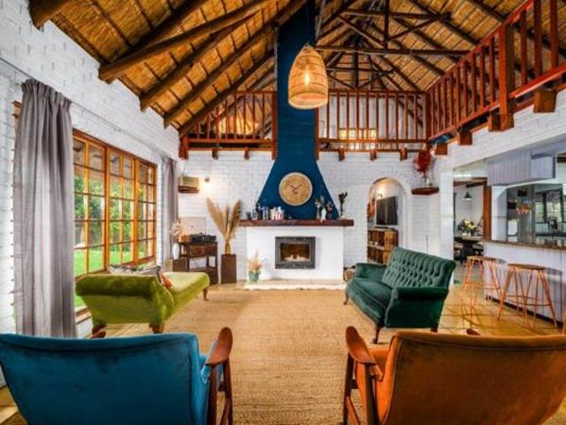 4 Bedroom House in Weltevreden Park