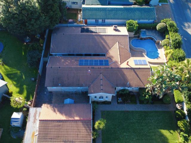 4 Bedroom House in Weltevreden Park