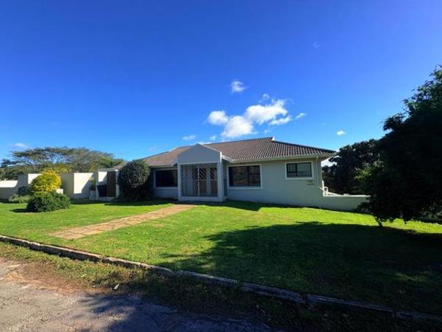 4 Bedroom House in West Bank