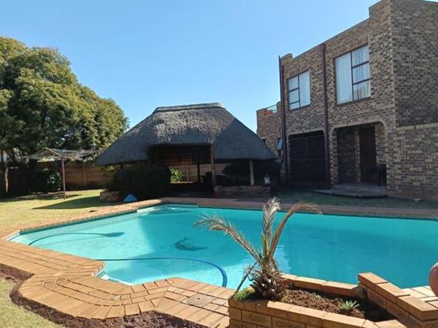 4 Bedroom House in Westonaria
