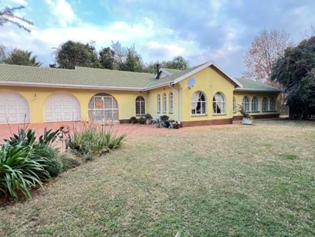 4 Bedroom House in Westonaria