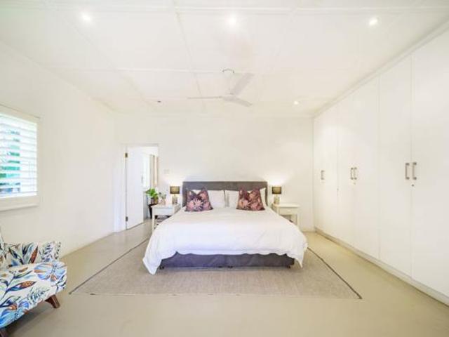 4 Bedroom House in Westbrook