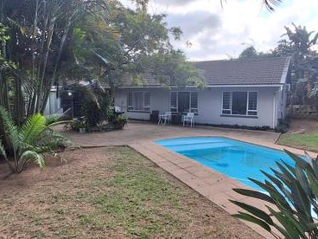 4 Bedroom House in Westbrook