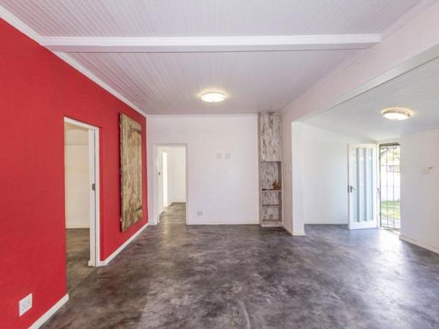 4 Bedroom House in Westcliff