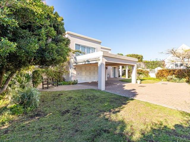 4 Bedroom House in Westcliff