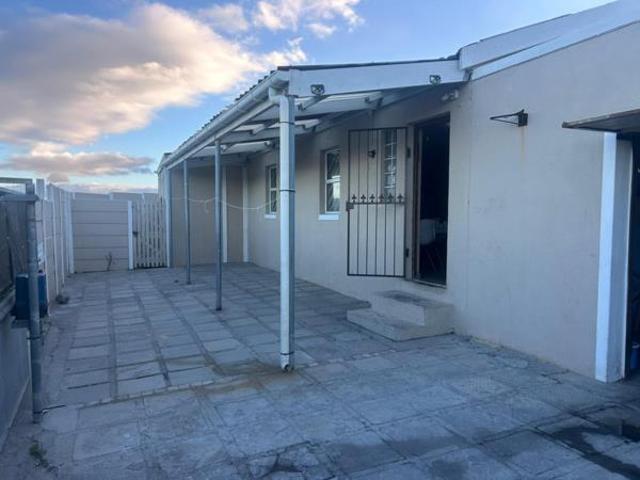 4 Bedroom House in Westgate