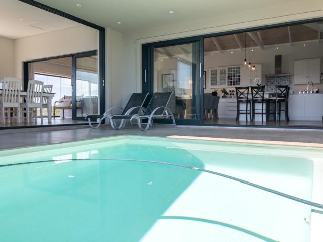 4 Bedroom House in Whale Rock Heights