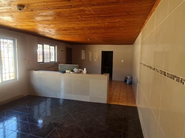 4 Bedroom House in Whetstone