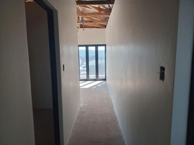 4 Bedroom House in White River Central