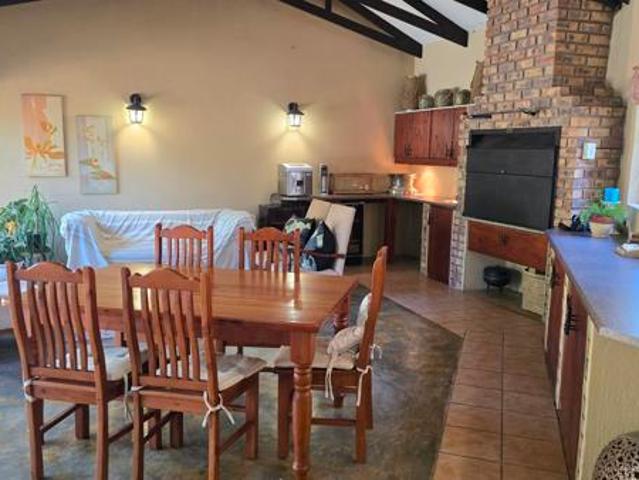 4 Bedroom House in White River Central