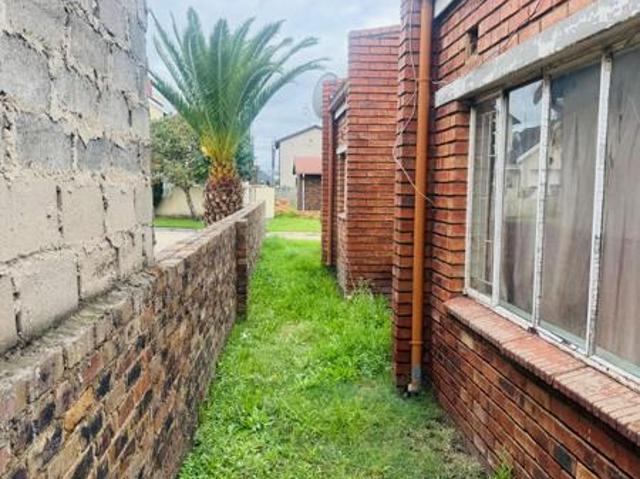 4 Bedroom House in Witbank Central