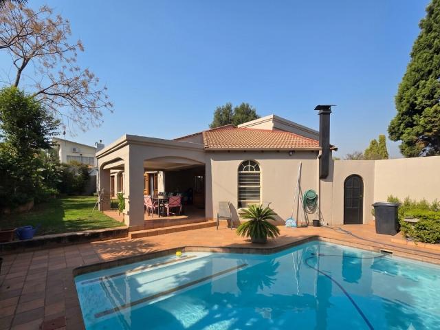 4 Bedroom House in Witkoppen