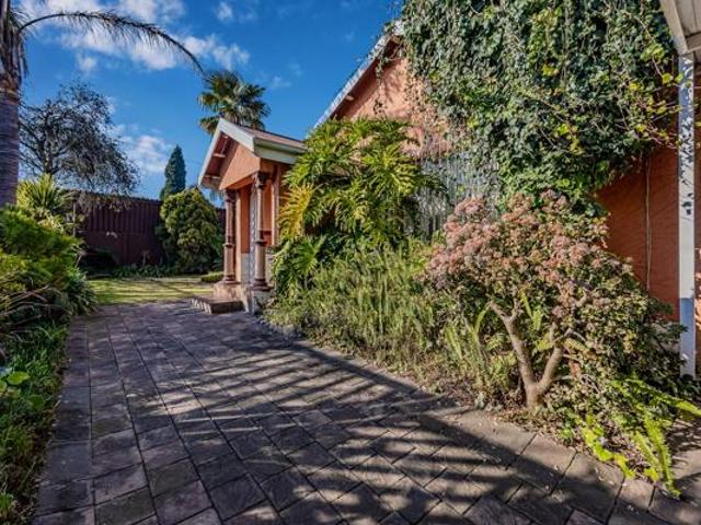 4 Bedroom House in Witpoortjie