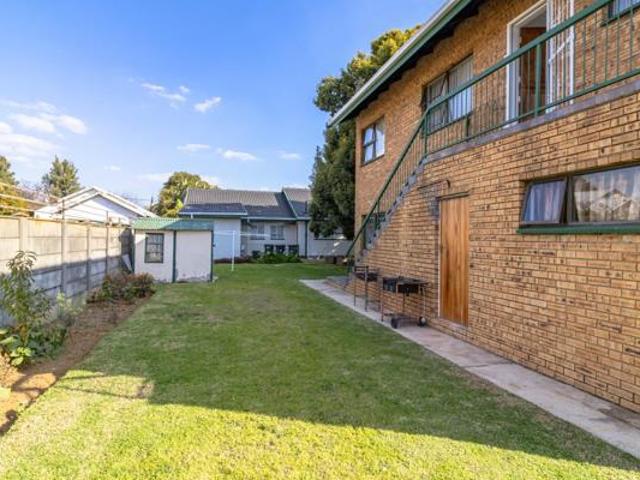 4 Bedroom House in Witpoortjie