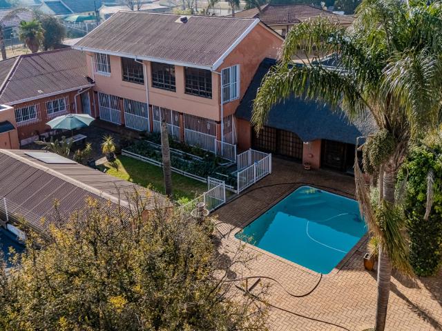 4 Bedroom House in Witpoortjie