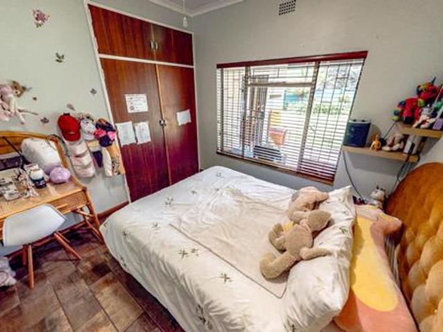 4 Bedroom House in Wierda Park