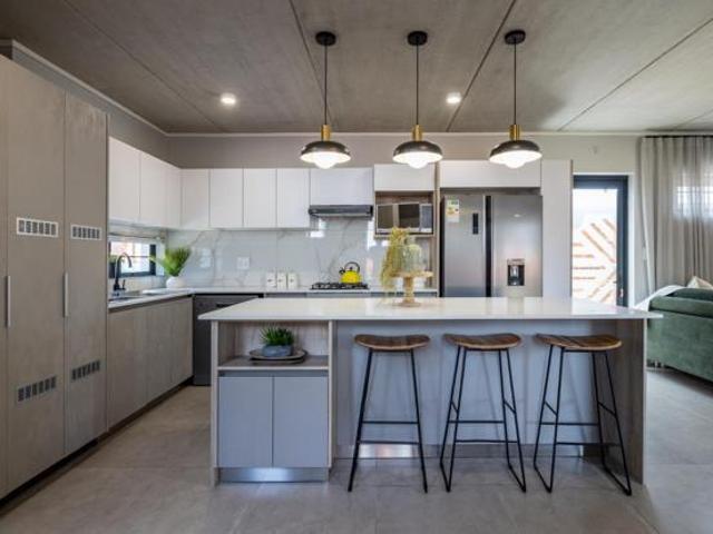 4 Bedroom House in Wierda Park