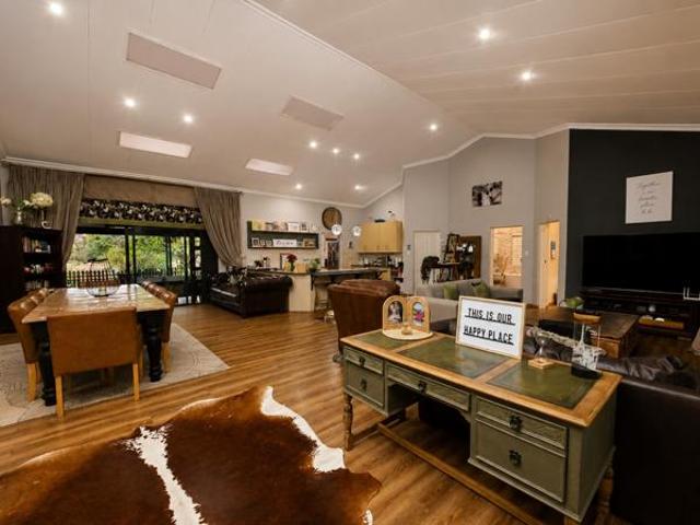 4 Bedroom House in Wigwam