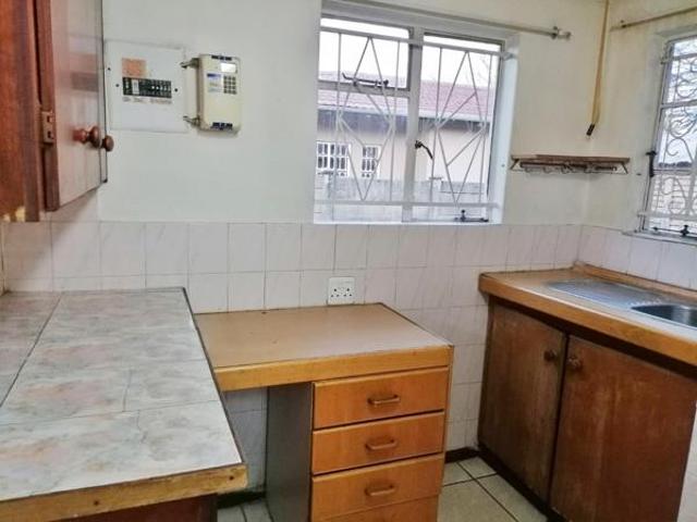 4 Bedroom House in Wilgehof