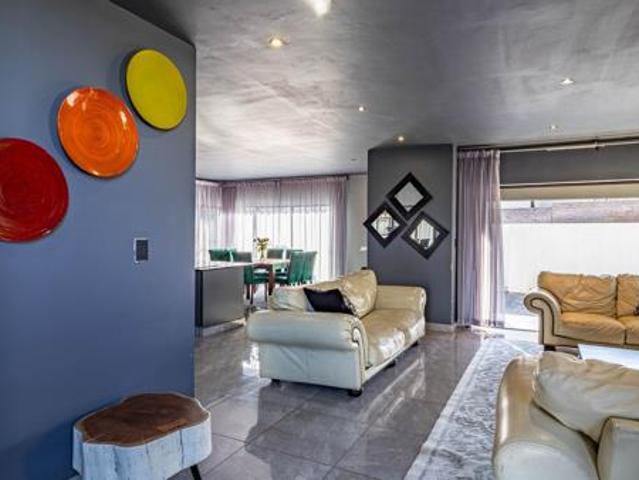4 Bedroom House in Wildtuin Park