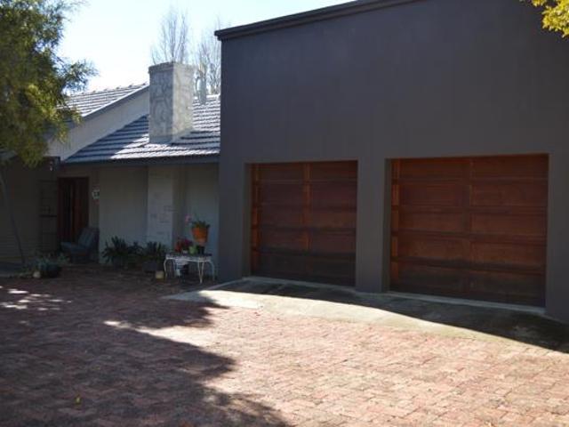 4 Bedroom House in Wilkoppies