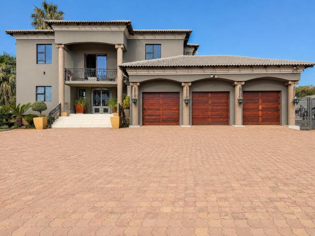 4 Bedroom House in Wilkoppies