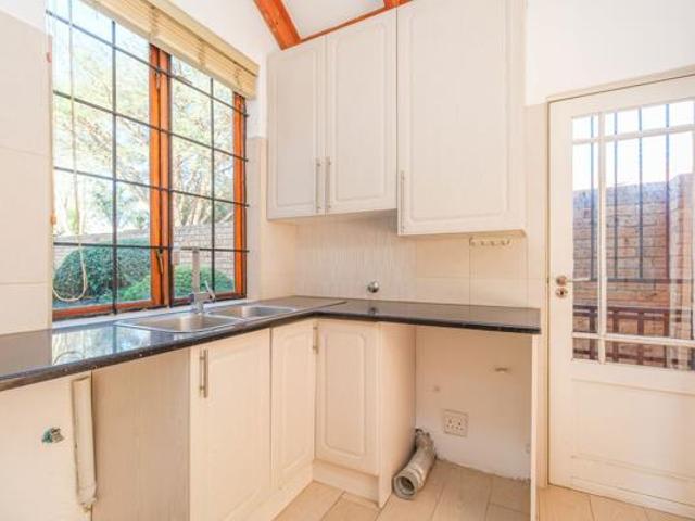 4 Bedroom House in Willowbrook