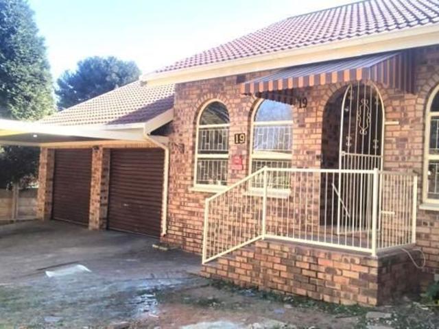 4 Bedroom House in Wilro Park