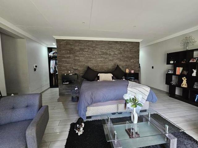 4 Bedroom House in Wilro Park