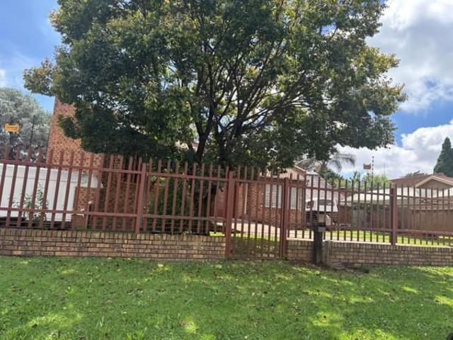 4 Bedroom House in Winchester Hills