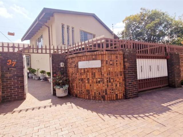 4 Bedroom House in Winchester Hills