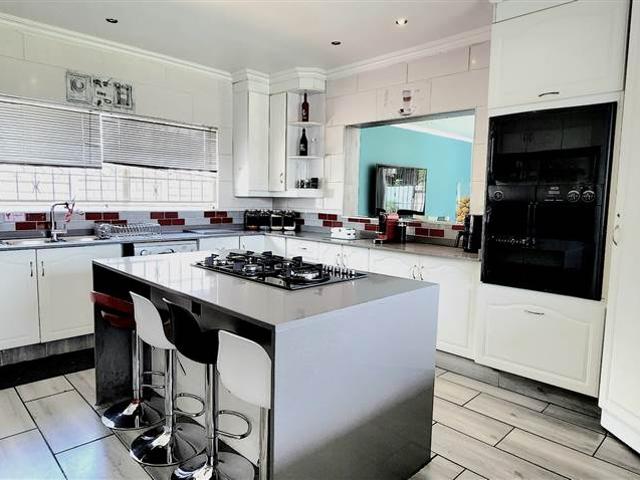 4 Bedroom House in Winchester Hills