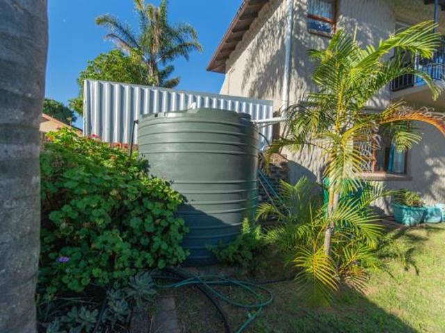 4 Bedroom House in Winterhoek Park