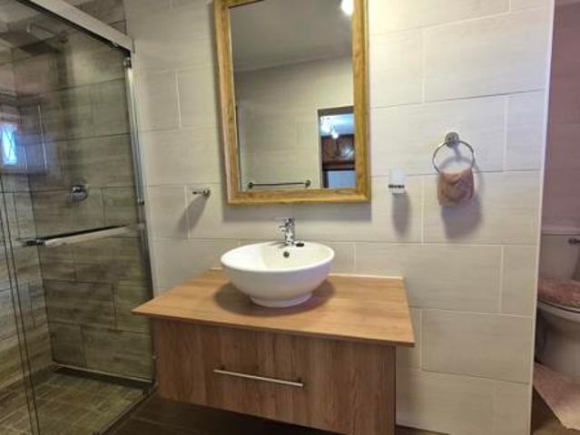 4 Bedroom House in Winterhoek Park