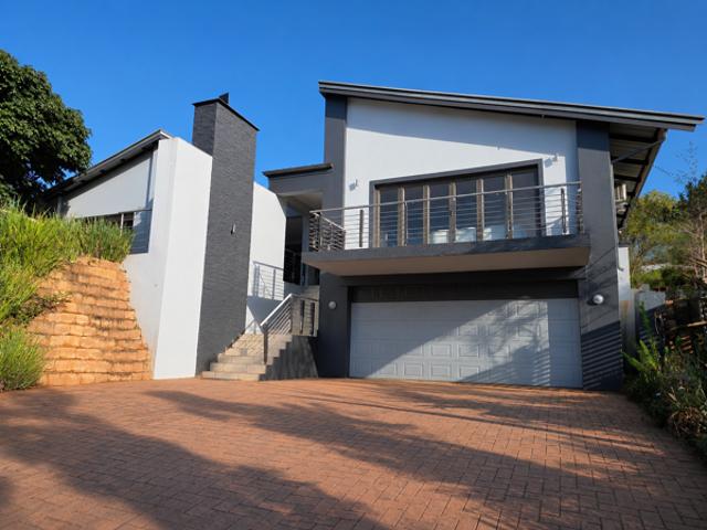 4 Bedroom House in Town Bush Valley