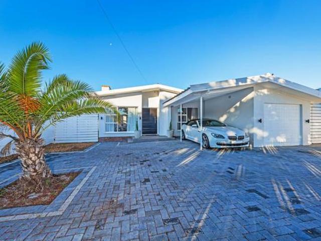 4 Bedroom House in Townsend Estate