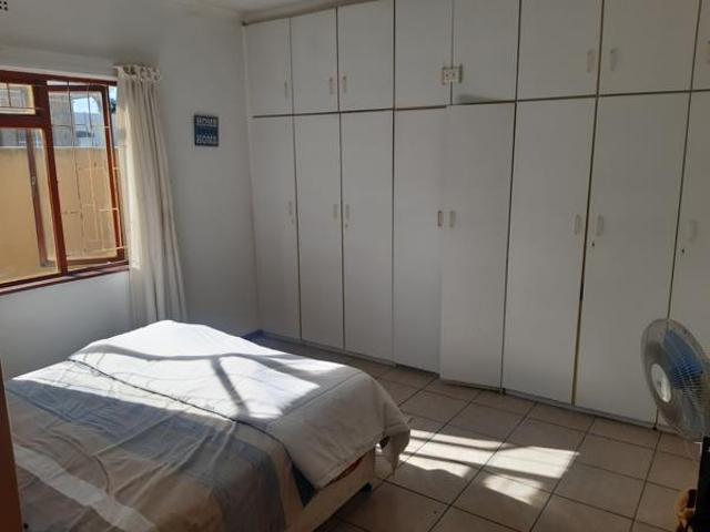 4 Bedroom House in Table View