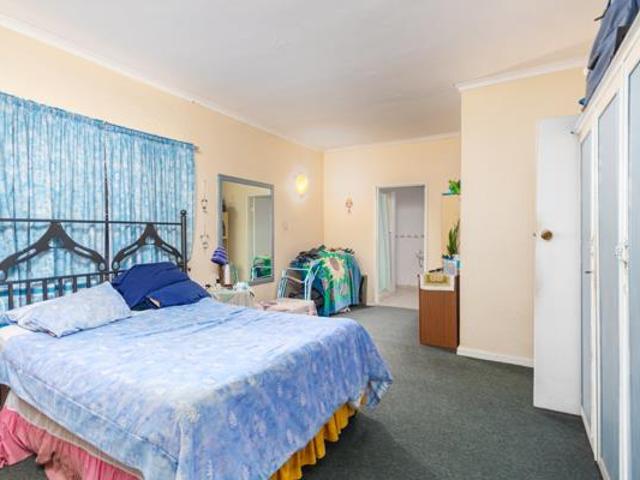 4 Bedroom House in Table View