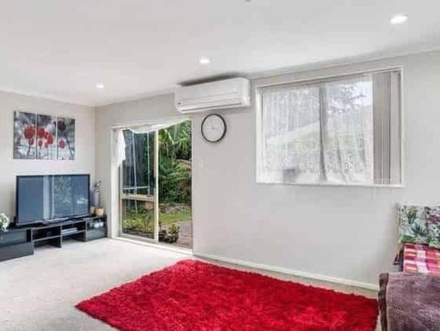 4 Bedroom House in Takanini