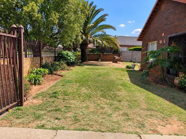4 Bedroom House in Tasbet Park