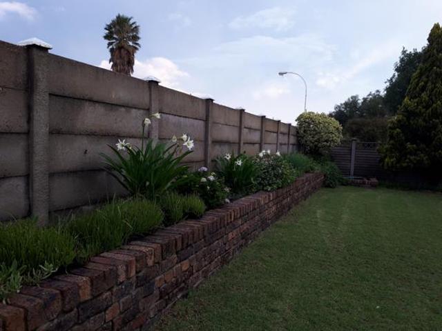 4 Bedroom House in Tasbet Park