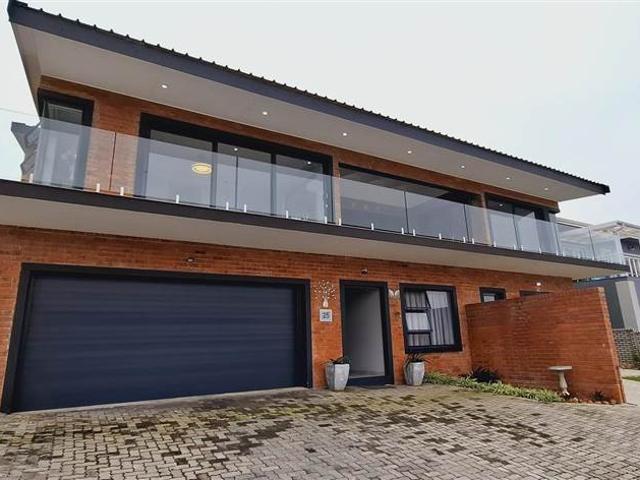 4 Bedroom House in Tergniet