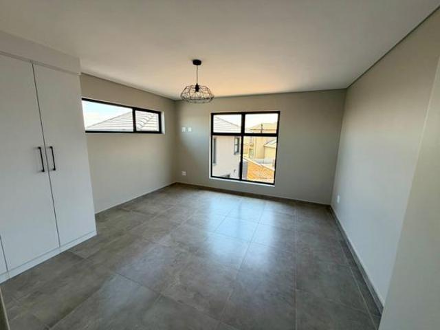 4 Bedroom House in Thatchfield