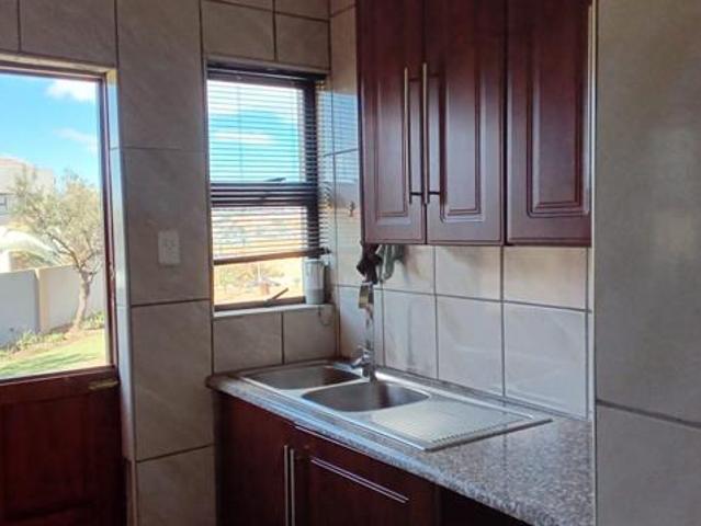4 Bedroom House in Thatchfield