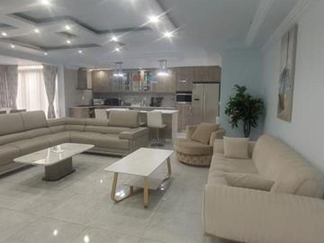 4 Bedroom House in The Island Estates