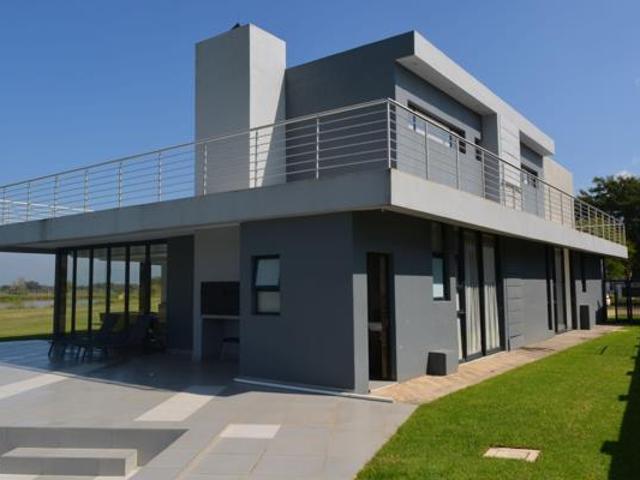 4 Bedroom House in The Islands Estate