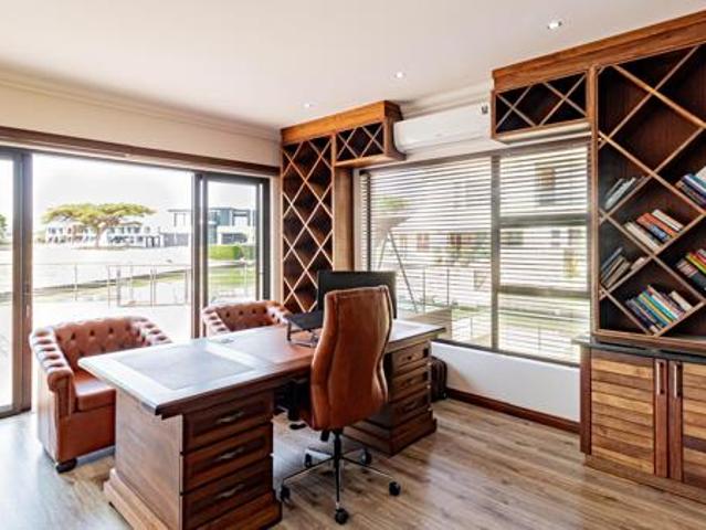 4 Bedroom House in The Islands Estate