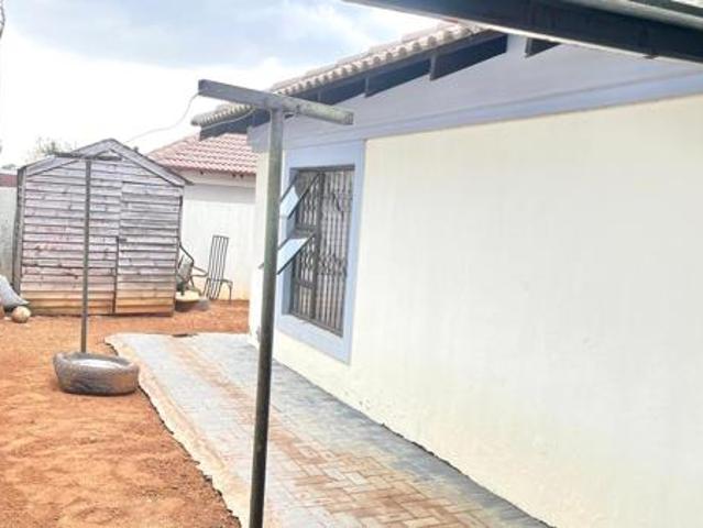 4 Bedroom House in The Reeds